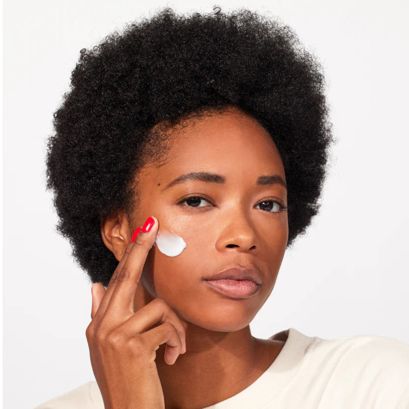 Light Moisture Cream Lightweight & Bouncy