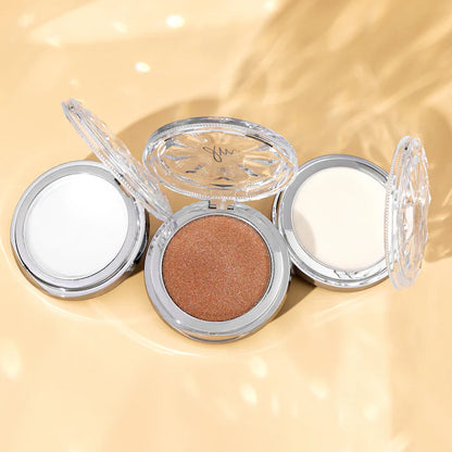 Danessa Myricks Beauty  Dew Wet Hydrating and Highlighting Balm