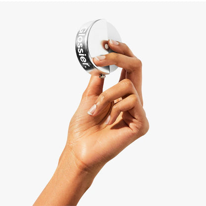 Glossier  Stretch Blending and Buffing Face Brush